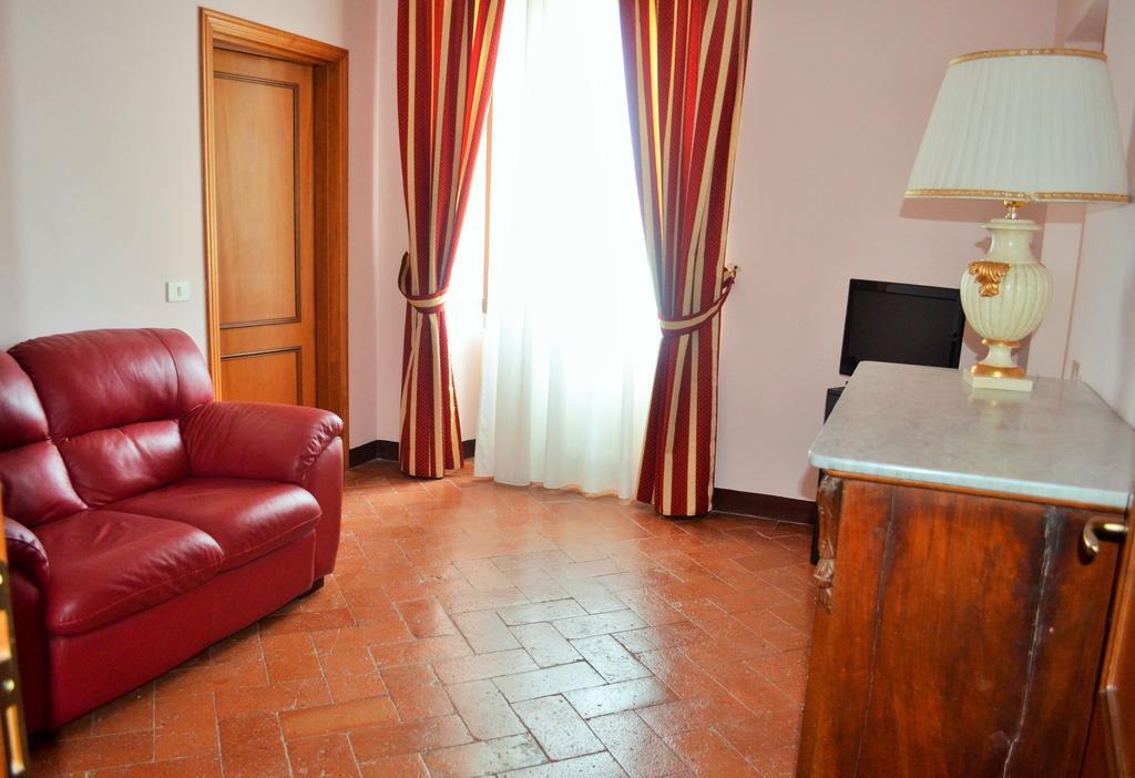 Hotel Oasi Neumann Cortona Exterior foto